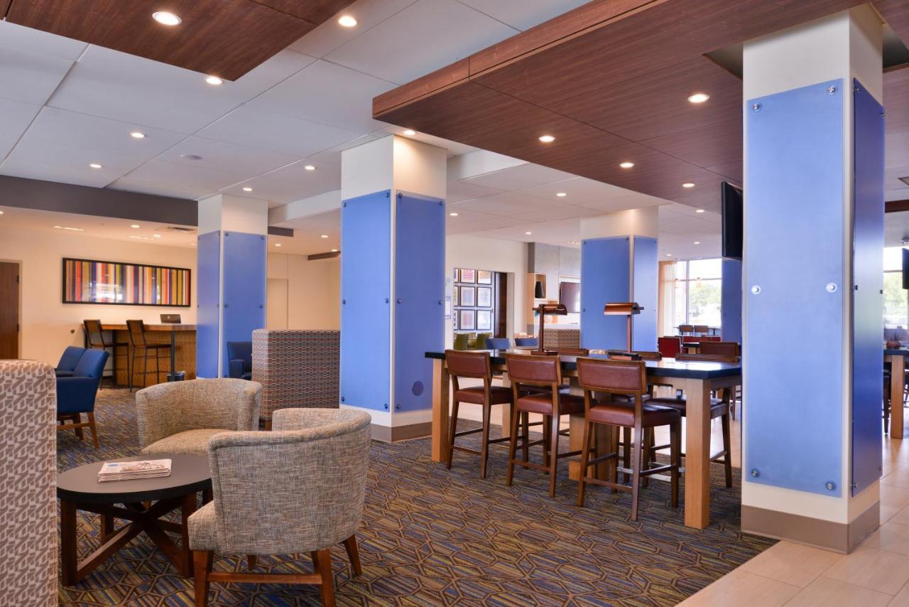 Holiday Inn Express & Suites - Mall Of America - Msp Airport By Ihg Блумингтон Экстерьер фото