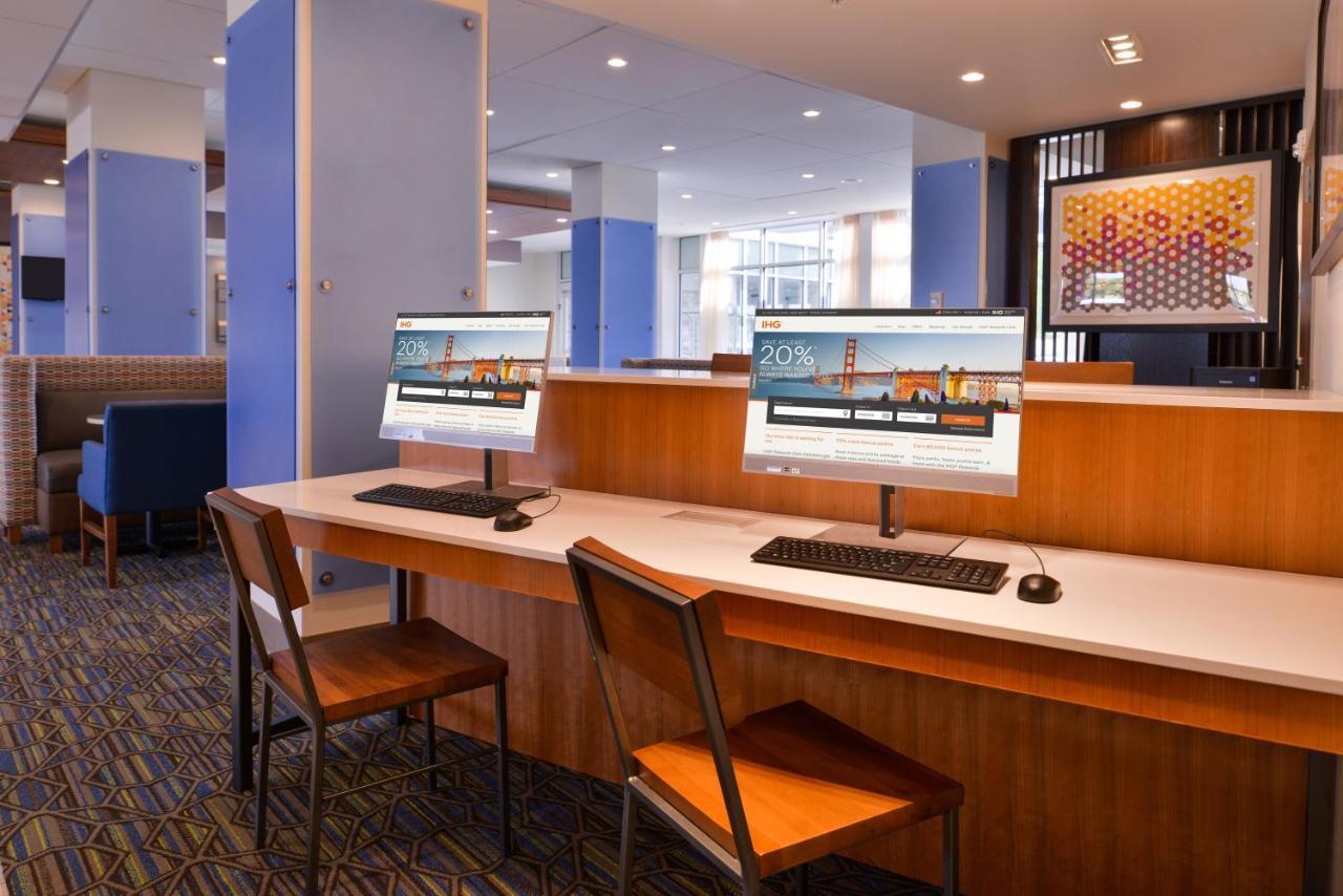 Holiday Inn Express & Suites - Mall Of America - Msp Airport By Ihg Блумингтон Экстерьер фото